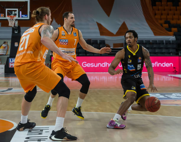 比赛远未结 比赛远未结