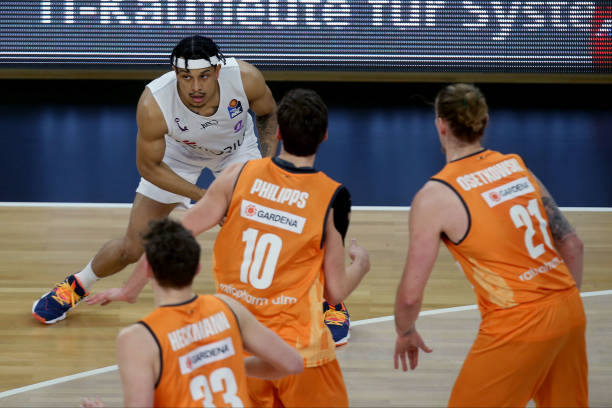 对手的交锋 对手的交锋