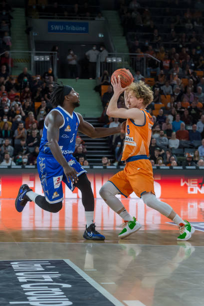 合充满未知 合充满未知