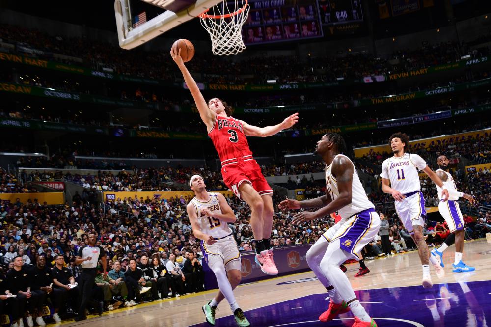 收入和赞助 收入和赞助